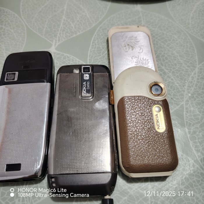 Telefoane de colecție