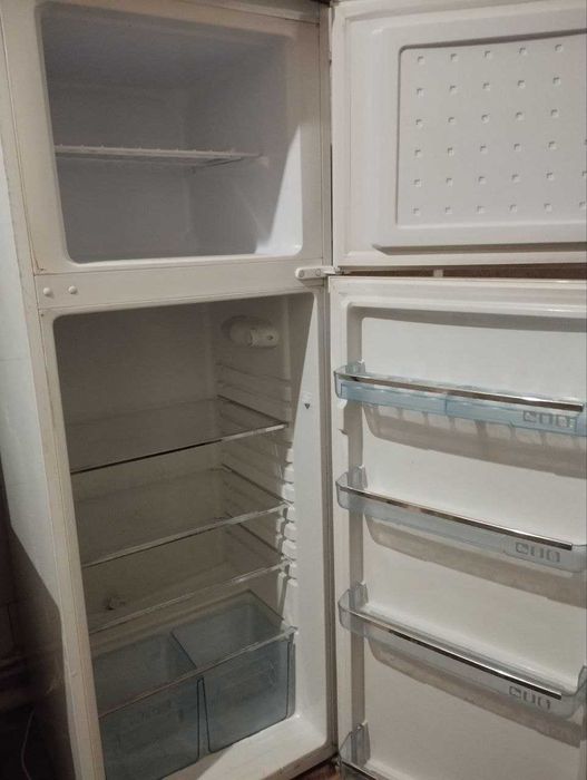 Холодильник  Артель