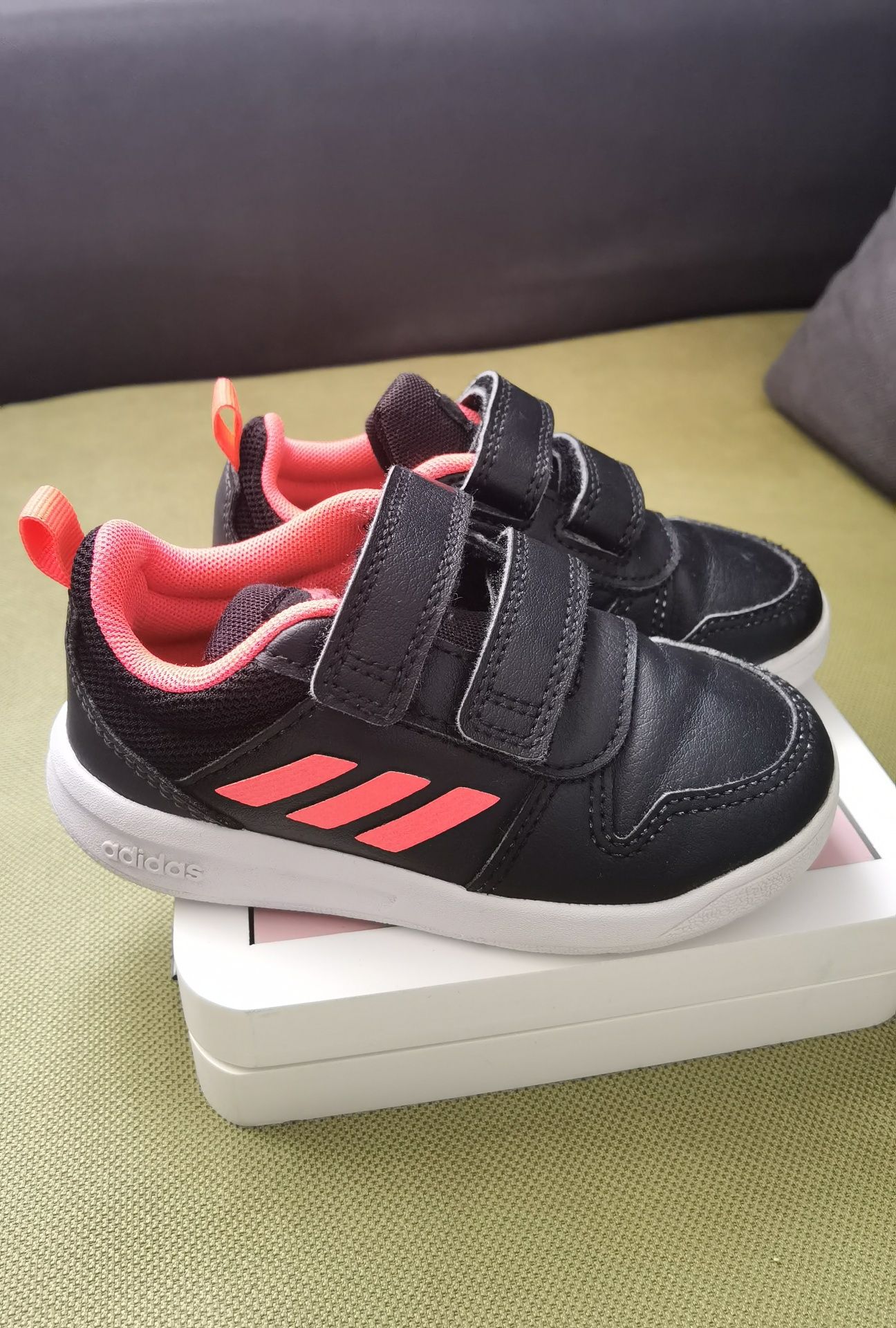 Маратонки Adidas