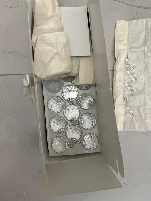 Люстры из горного хрусталя 2 шт 8 и 10 рожков, 2 бра, классический