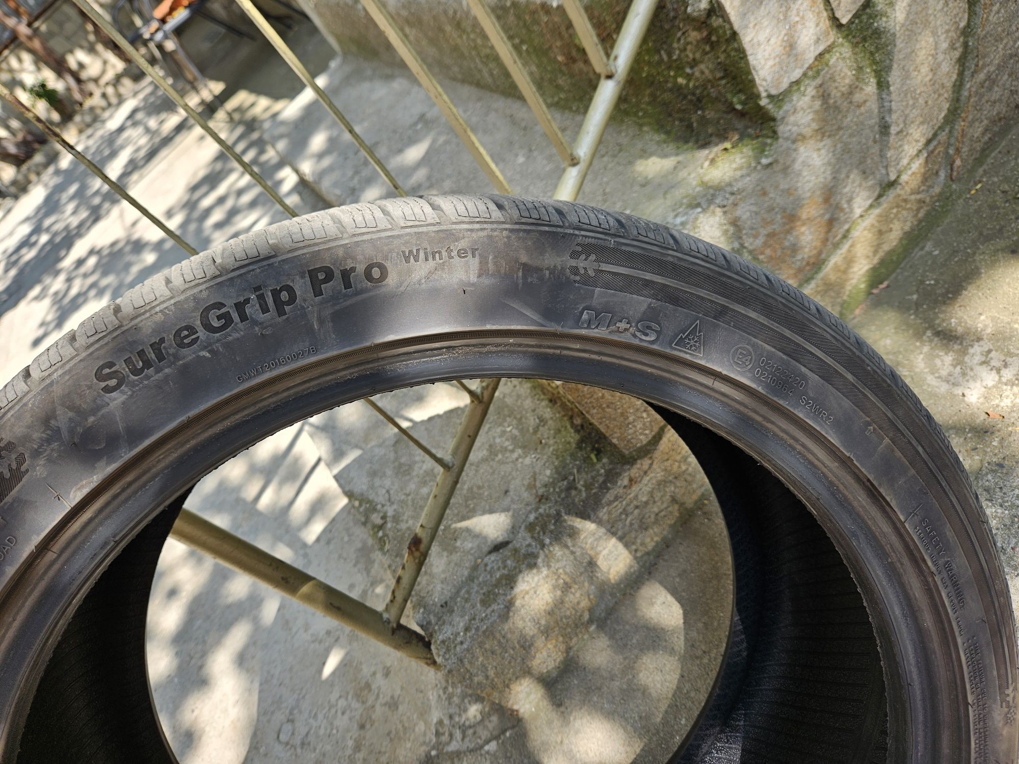 Gripmax suregrip pro winter 245/255 40 R19