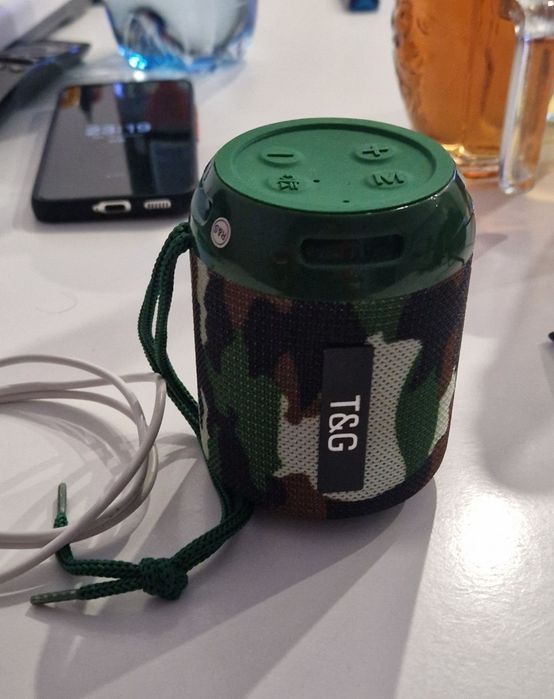 Boxa Bluetooth,  se încarcă doar la laptop/ calculator