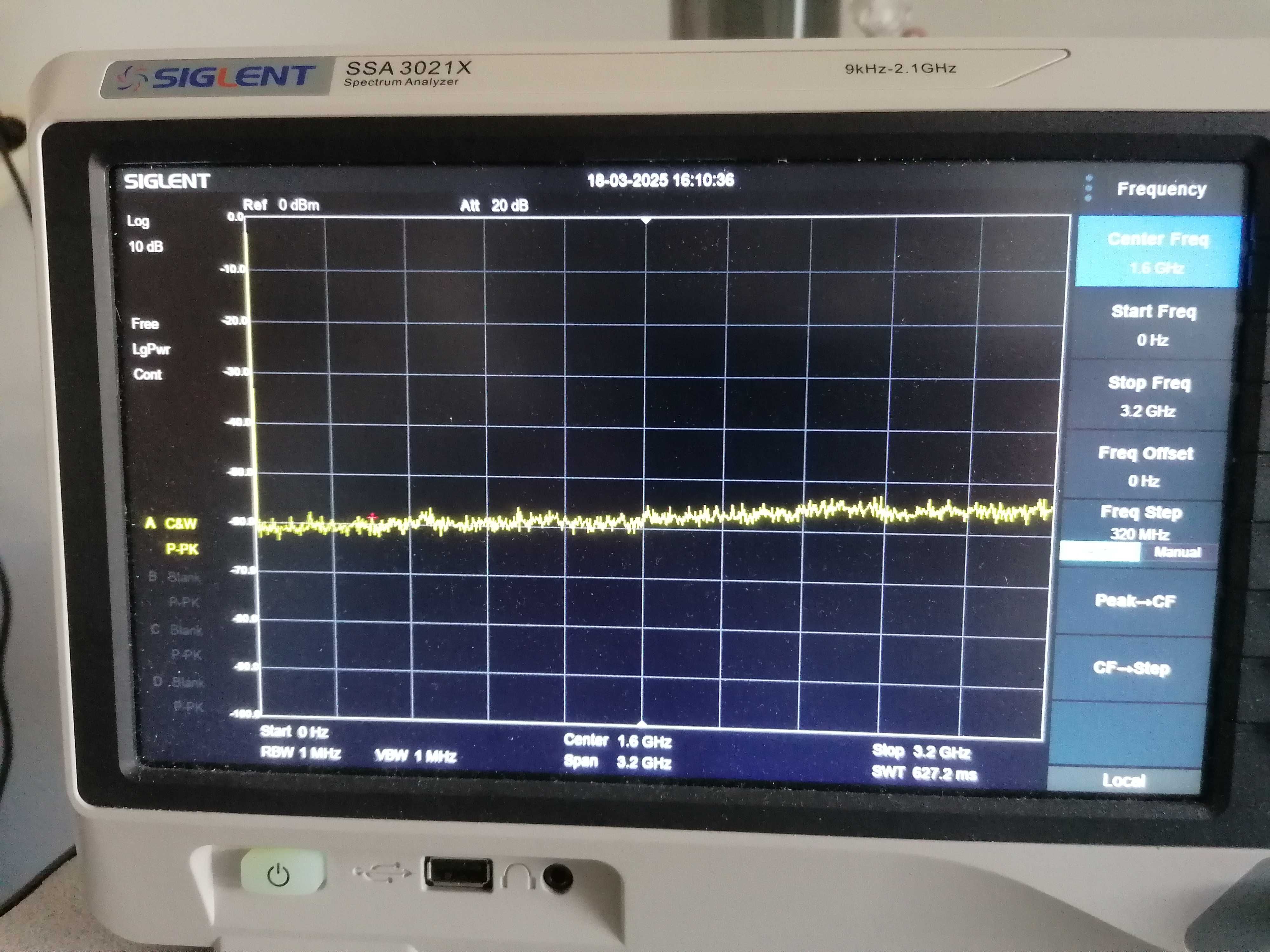 spectrum analyzer 9Khz-3.2Ghz