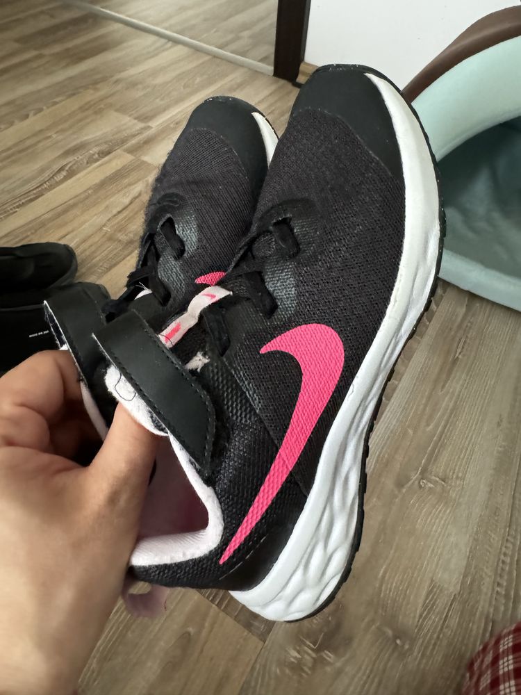 Adidas Nike Fete marime 33