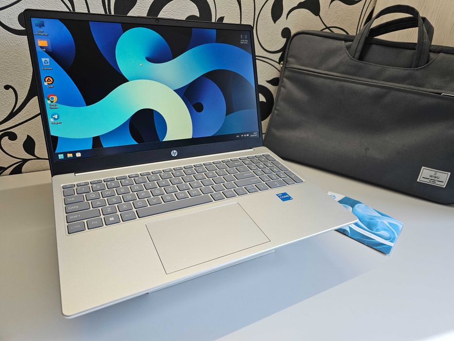 ПРОДАМ HP Laptop 15 (2025) Ноутбук Core™i5-1334U/8GB/512SSD/15.6"HDLED