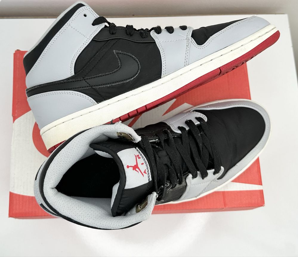Air Jordan 1 Mid  ( 45) Маратонки