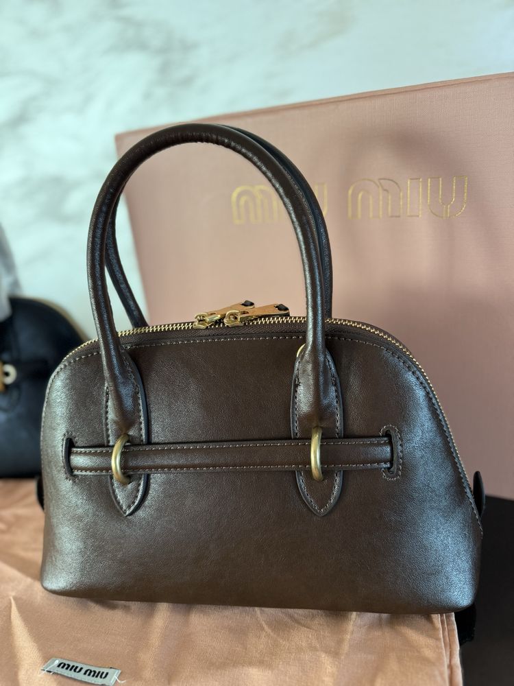 Miu miu Aventure чанта 449лв с кутия и прахоторба