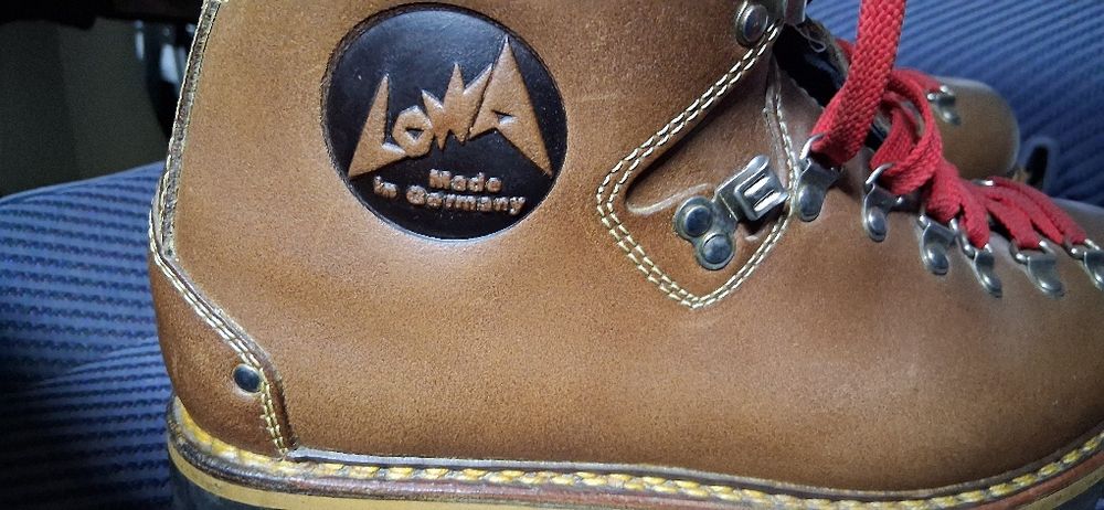 Bocanci     munte   Lowa