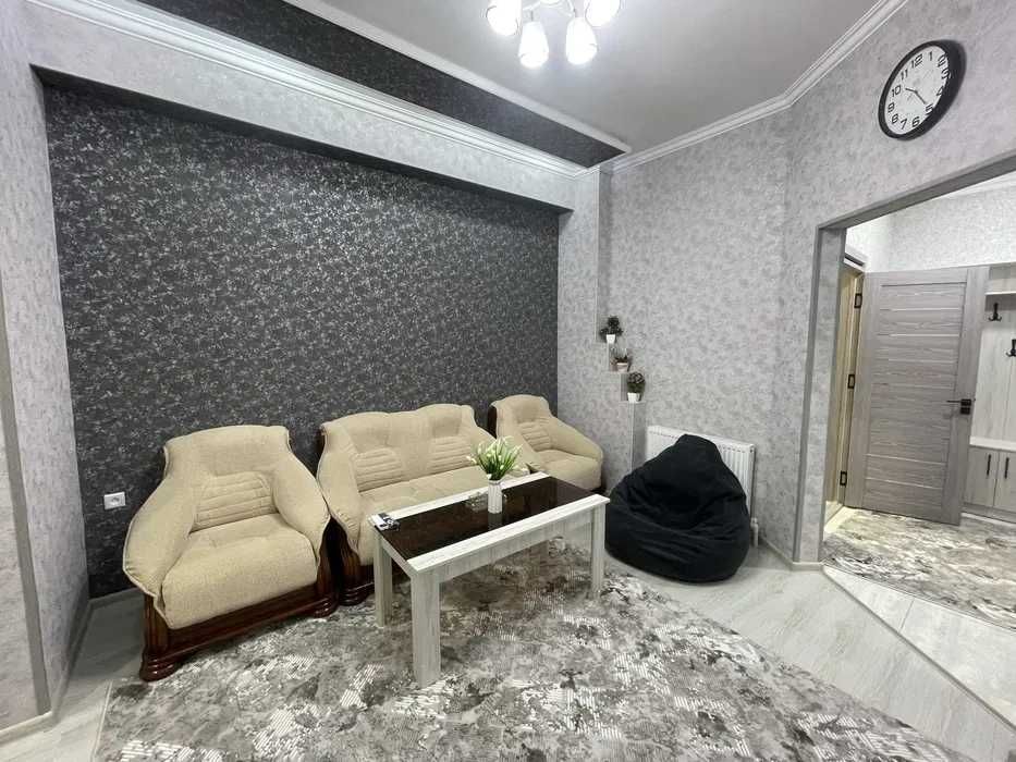 Сдам квартиру для иностранцев 3х - ком. На Алмазар Сити! 124*