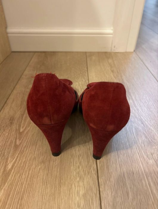 Pantofi cu Toc stare excelenta