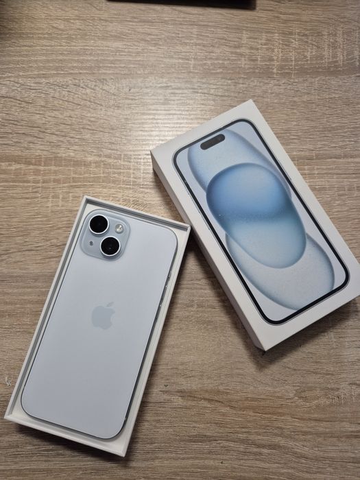 Телефон iPhone 15 128gb.