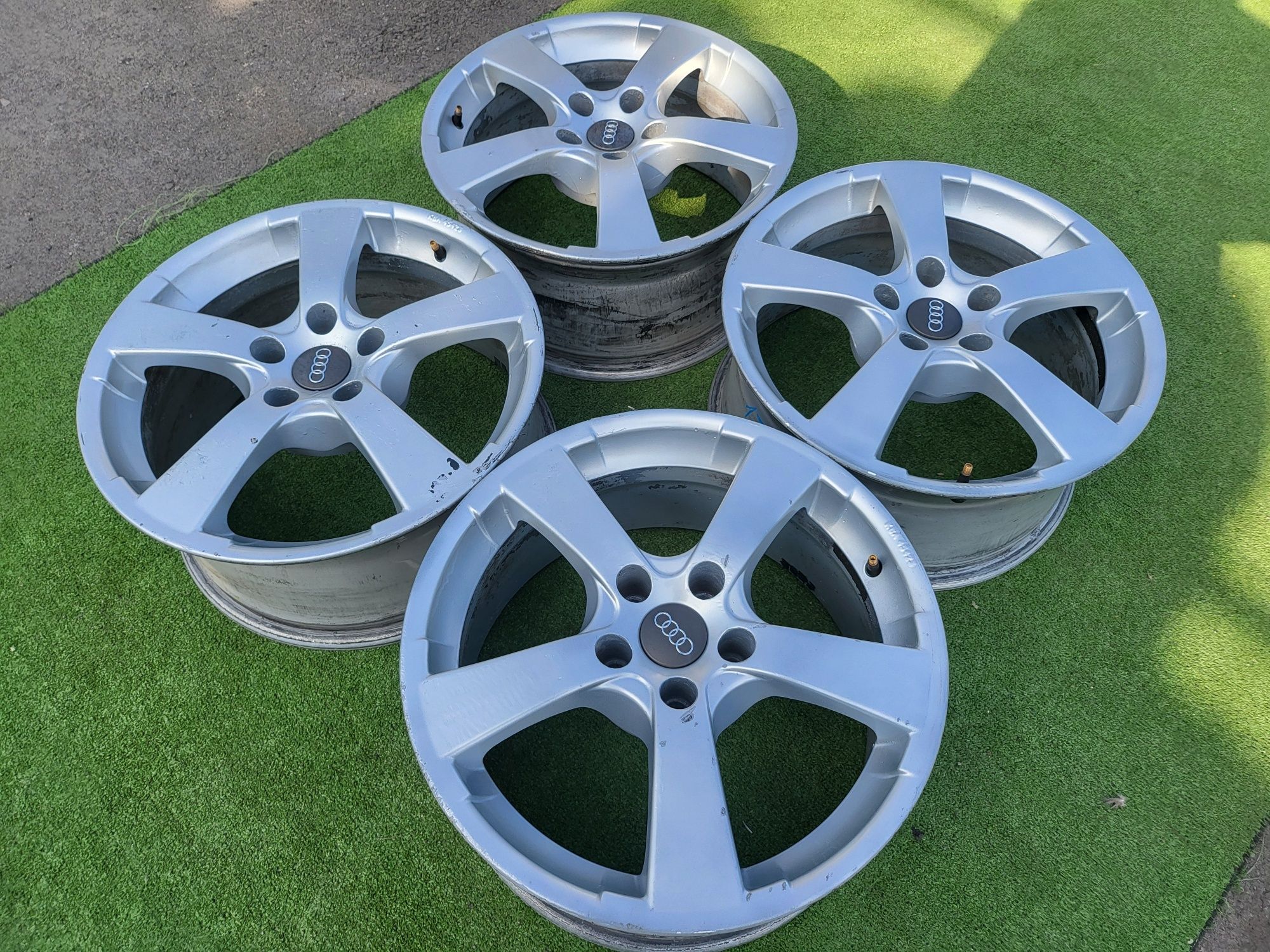 Лети джанти 17 5х112 ,ЕТ35 , 8J , Audi,VW,Seat Skoda