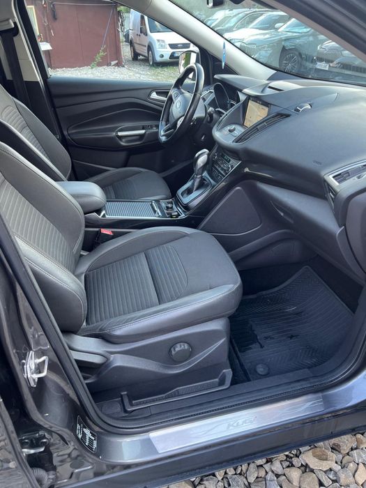 Ford Kuga 2.0 diesel, 4x4, avariat, AVARIATE