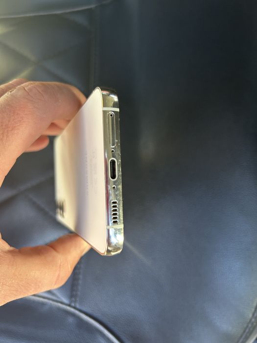 ⁉️ vand Samsung s23 plus