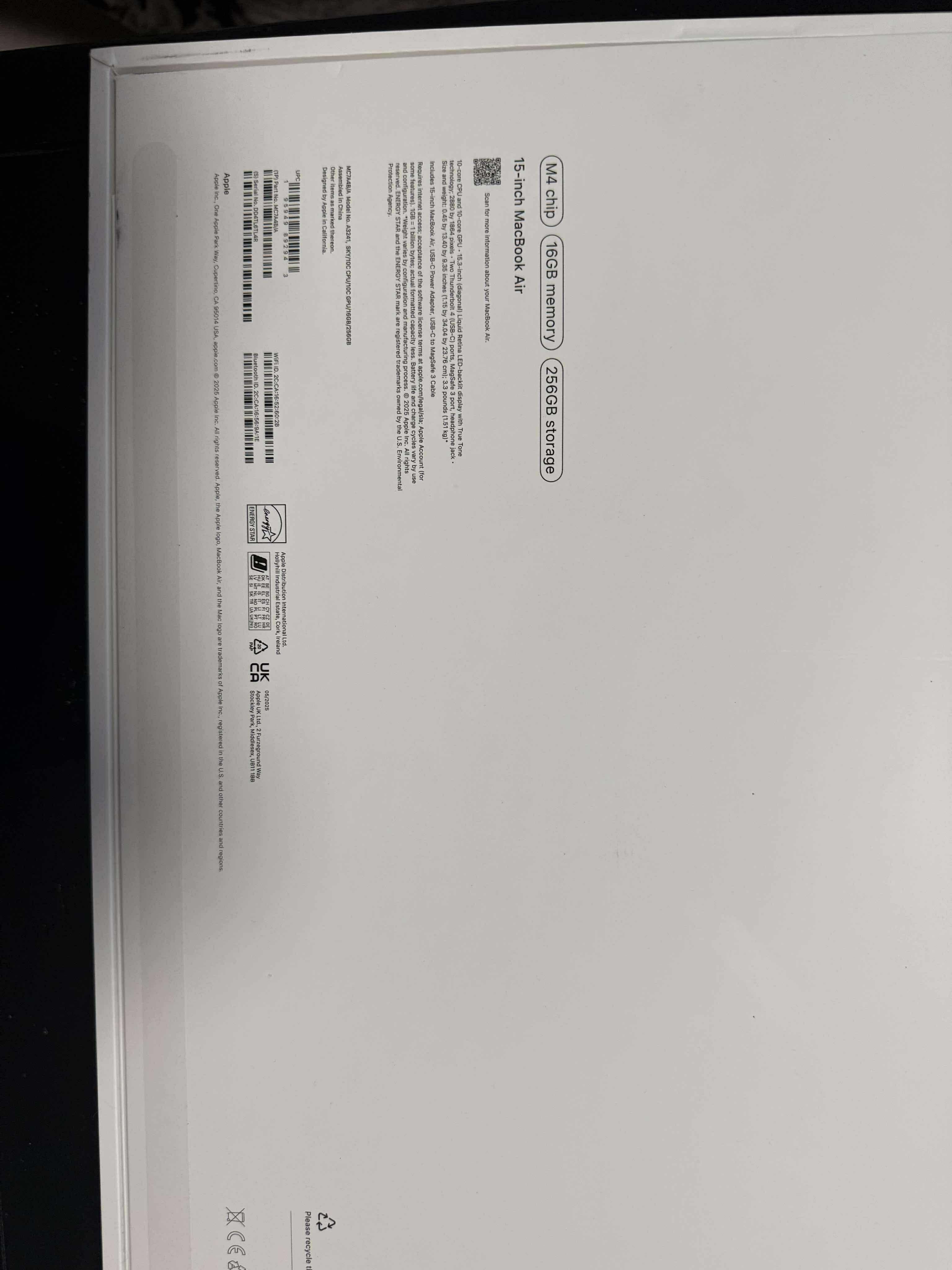 Apple MacBook 15” ( Макбук 15 инча) 2025 M4 модел Sky blue