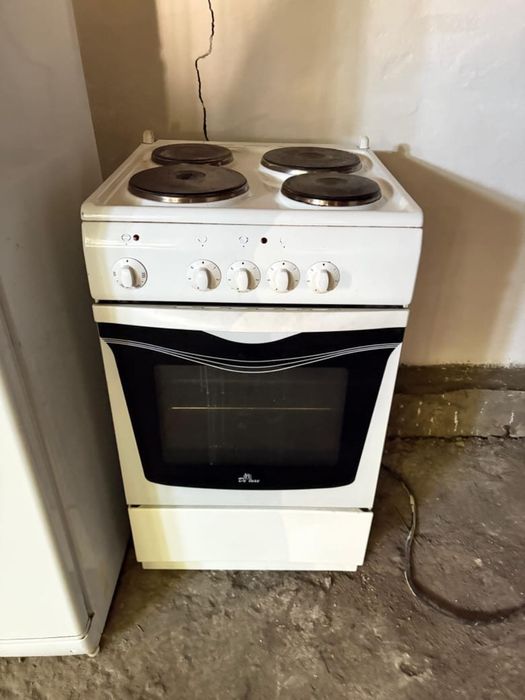 Продам электроплиту