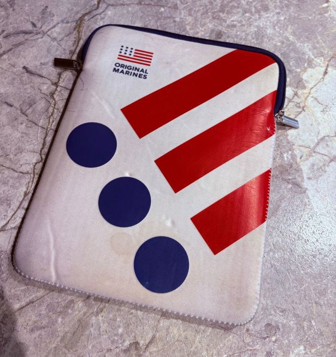 Таблет Lenovo tb-x505f с калъф и зарядно