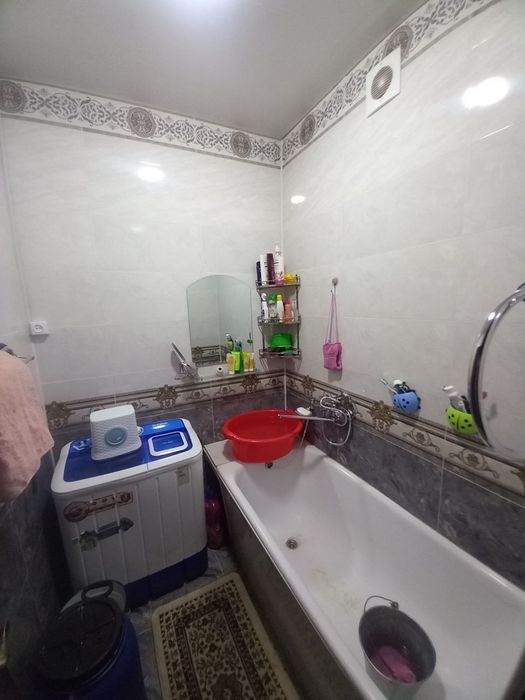 Срочна 2 хонали уй сотилади!