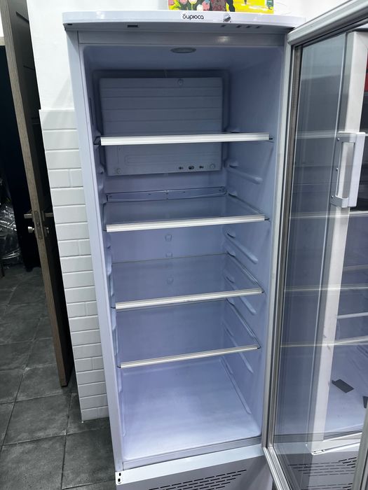 Витринный холодильник