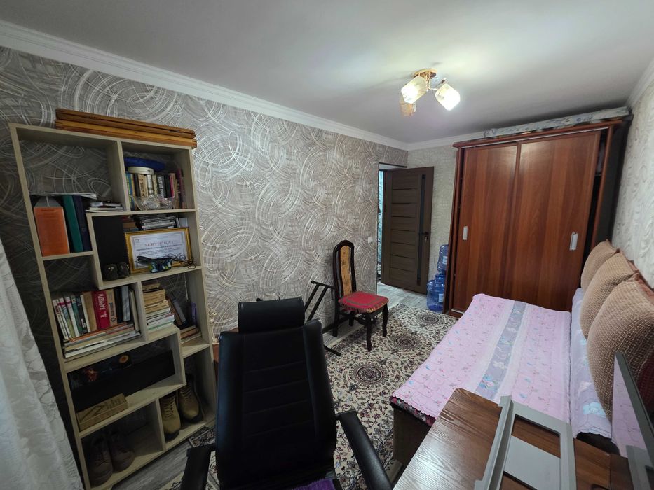 Продается 4-комнатная квартира с ремонтом и мебелью в Ак-Каваке