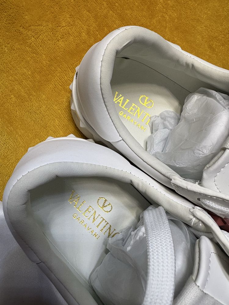 Pantofi Valentino 36 noi nepurtati alb roz