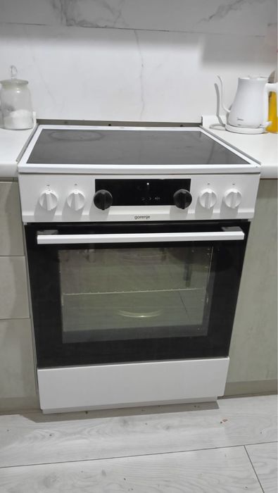 Электроплита, обувница