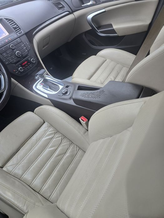 Interior piele crem cu incalzire si ventilatie opel insignia