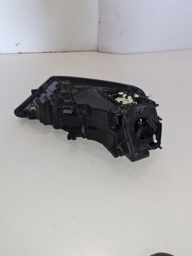 Far stânga Full Led Matrix Laser Audi A8 D5 / cod-4N0941085 / an-2018+
