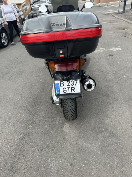 Vand Yamaha tmax.     ,