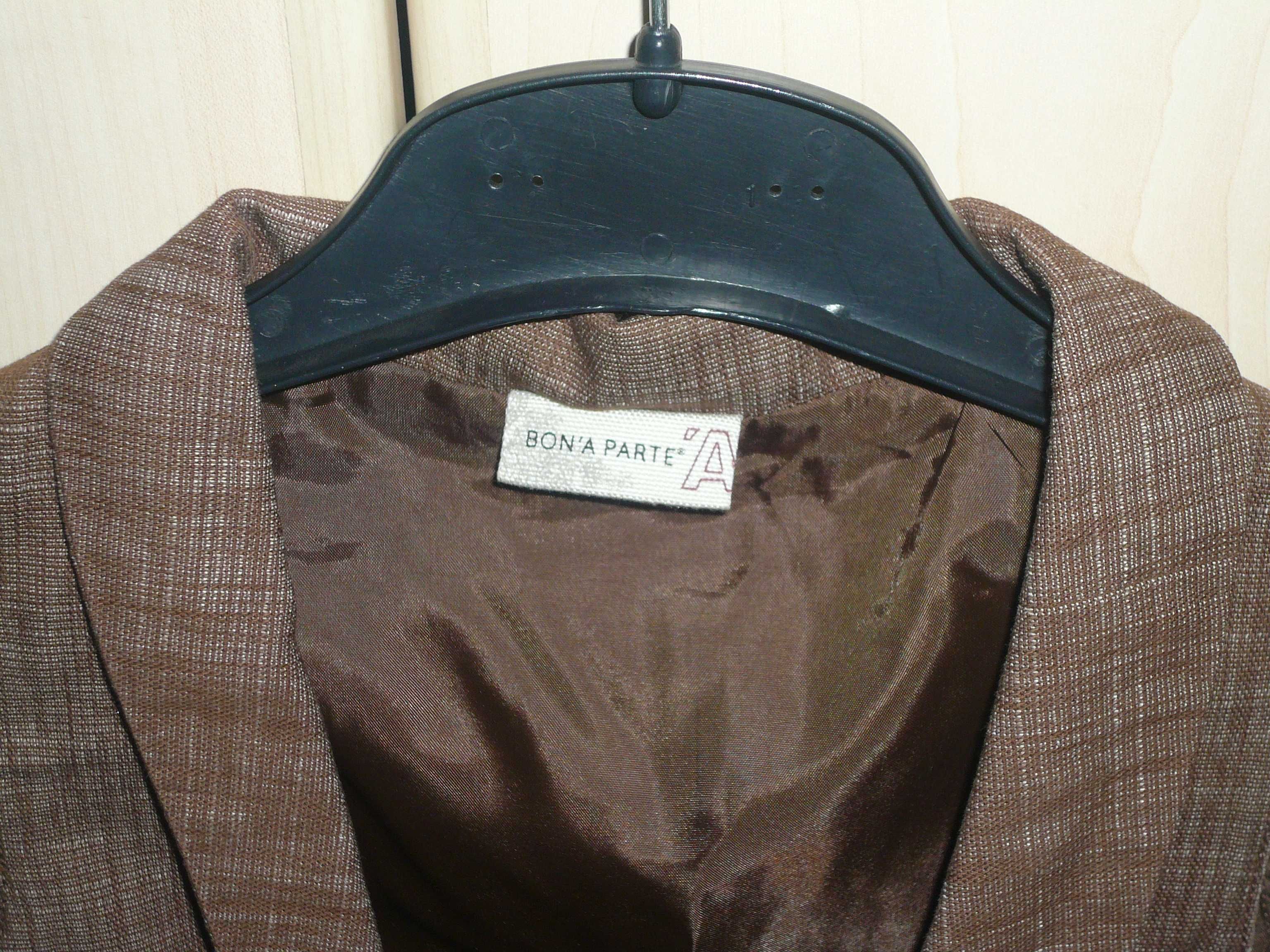 Vesta BON"A PARTE, maro,  pt fetite, mar. 130 (6-8A).