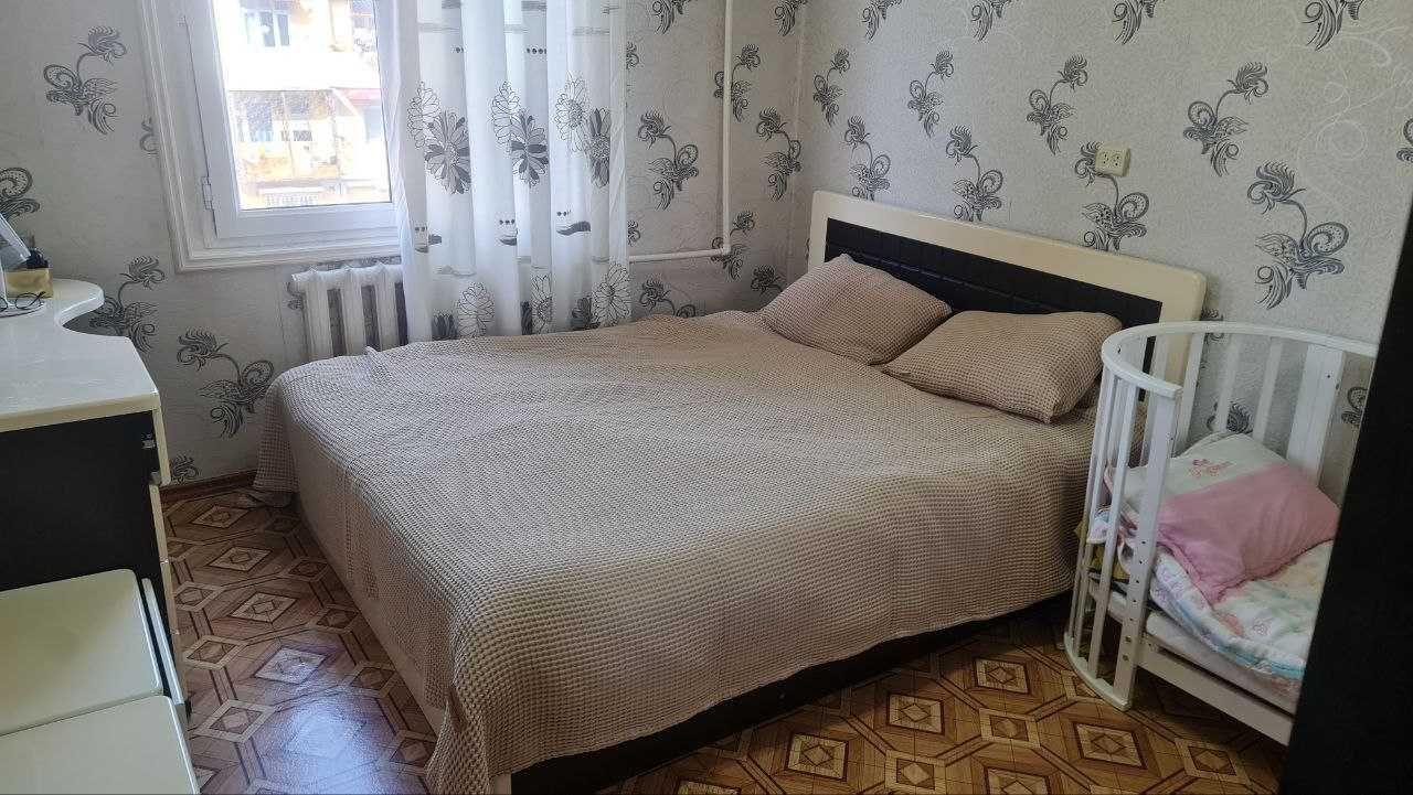СРОЧНО Продается  Квартира 
 Сергели 7.  4станция метро 2/5/9