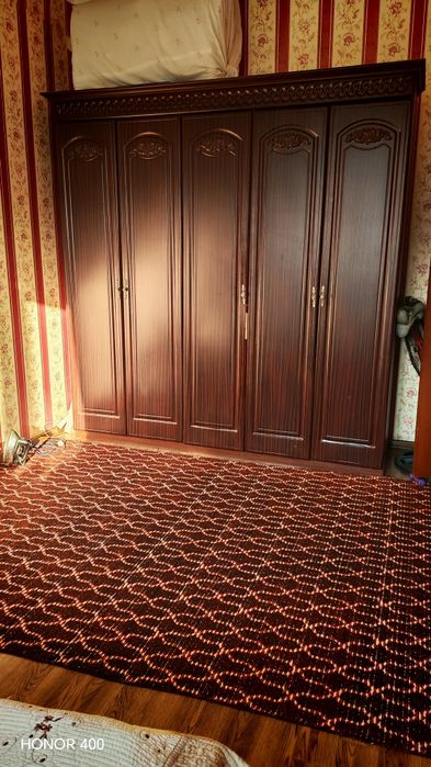 Ëтокхона мебели сотилади