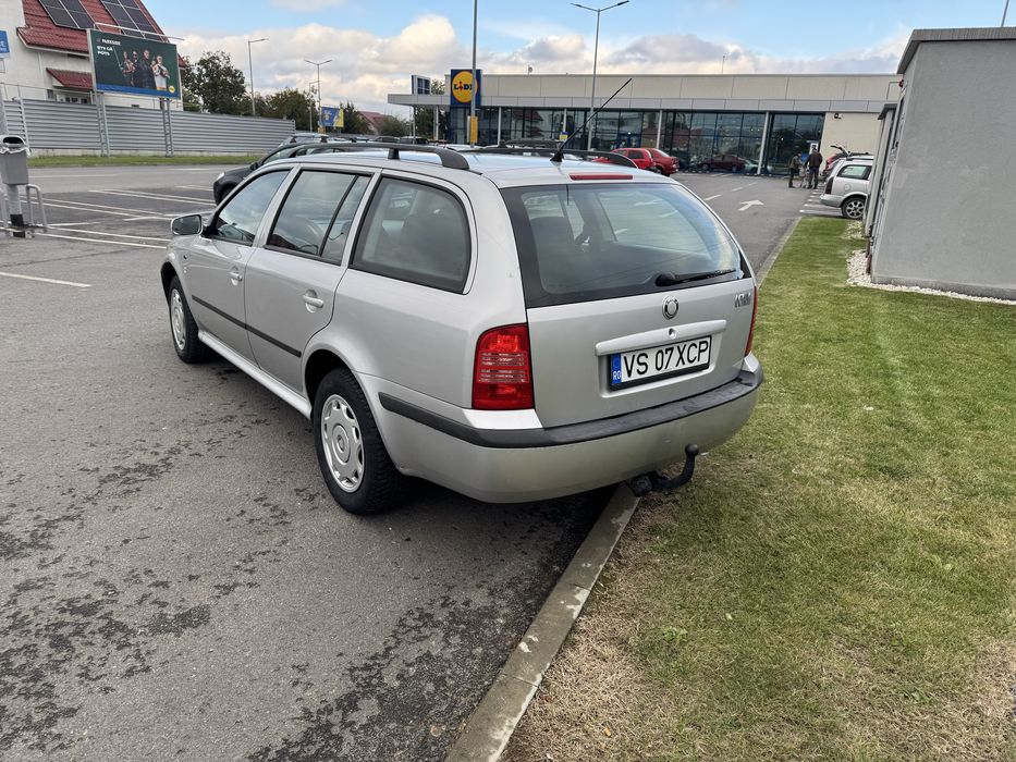 Skoda Octavia 1.6i