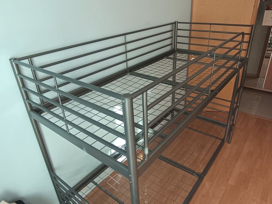 Cadru pat metalic suprapus