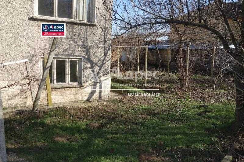 Продава се Къща в с. Гецово, Област Разград - 194 кв.м за 523 €/кв.м - Снимка #2