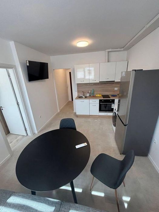 Двустаен апартамент, под наем, м-т Св.Св. Константин и Елена