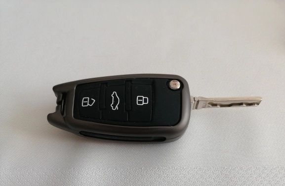 Алуминиев калъф за ключ Audi A1 A3 A4 A5 A6 Q3 Q5 Q7 B5 B6 B7 C5 C6