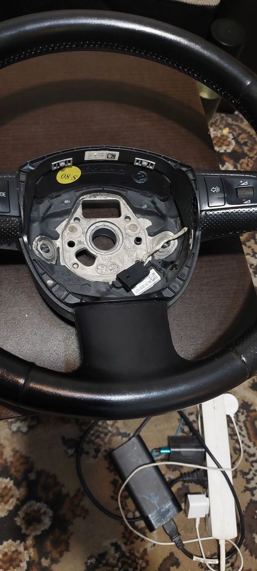Волан за Ауди а6  c5 с f1 пера