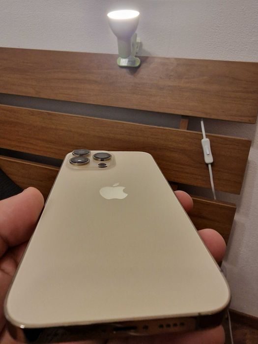 iPhone 14 Pro Max 256GB Gold - Перфектен, с Гаранция до 06.2026