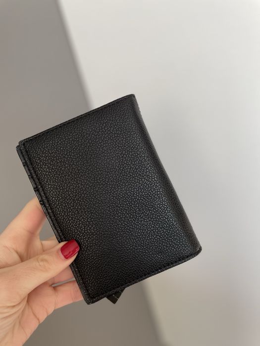 Калъф за паспорт Victoria’s Secret