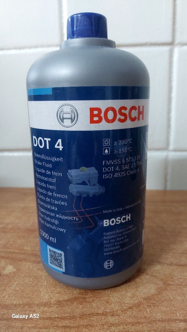 Тормозная жидкость Bosch DOT 4