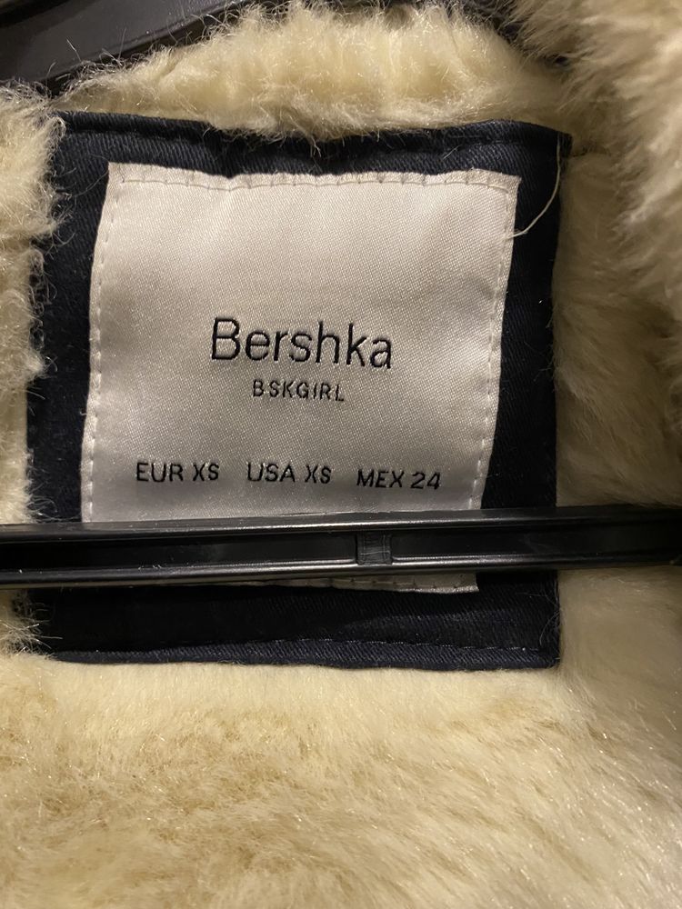 Зимняя парка Bershka