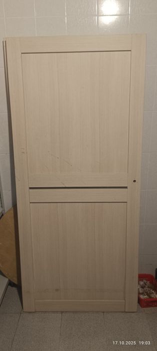 Продам две двери