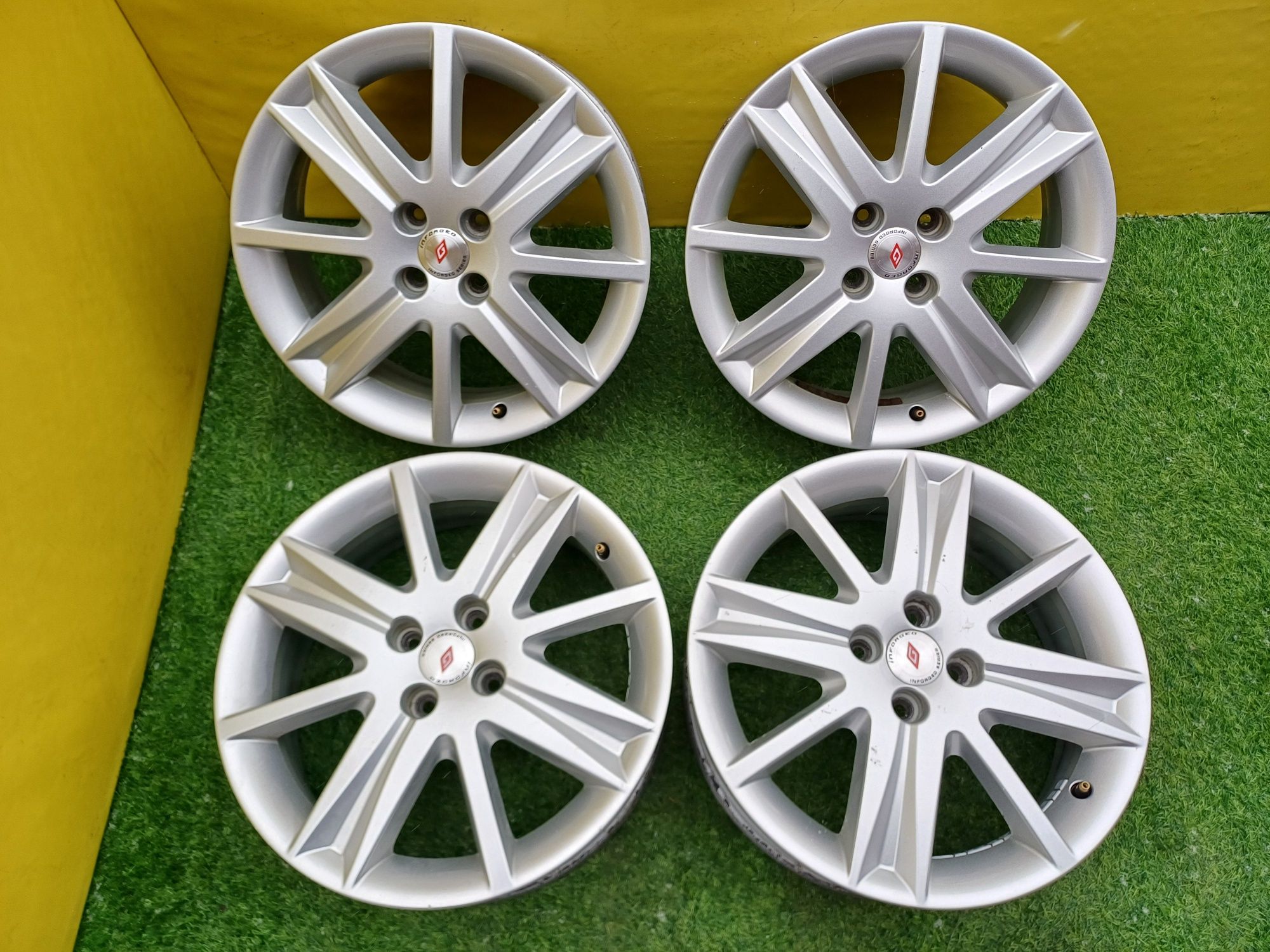 Диски R17 4×100 на Hyundai и другие.