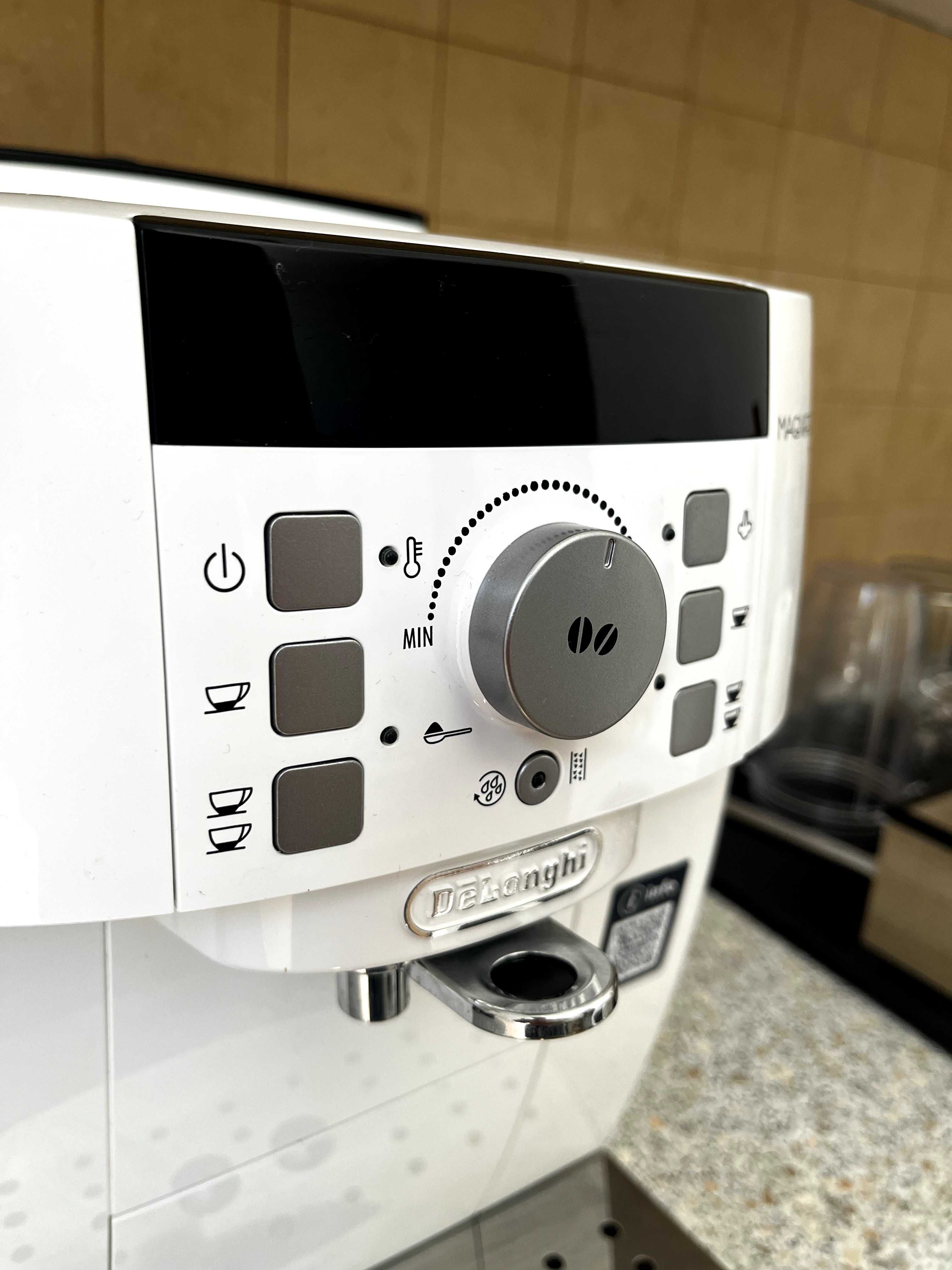 Кафеавтомат De’Longhi Magnifica S ECAM