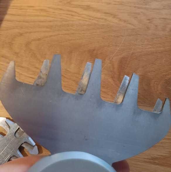 Aкумулаторна ножица за трева и храсти 2 в 1, 7.2V, 2000 mAh, 2 ножа