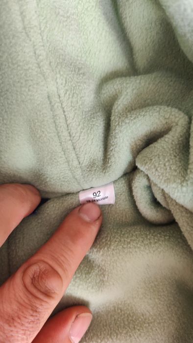 Продавам детски космонавт и ски гащеризон