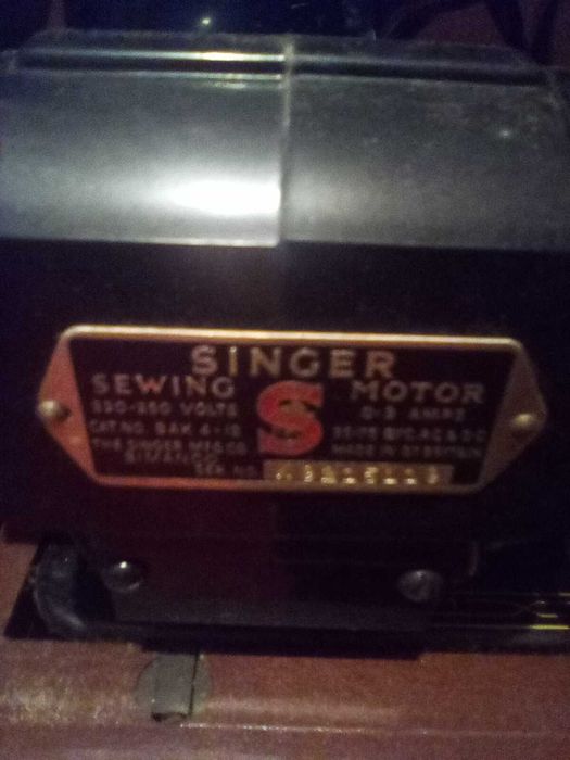 Masina de cusut Singer Electrica