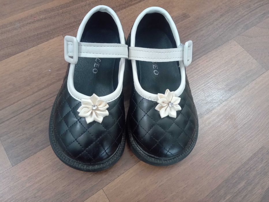 Pantofi fetiță mărimea 25