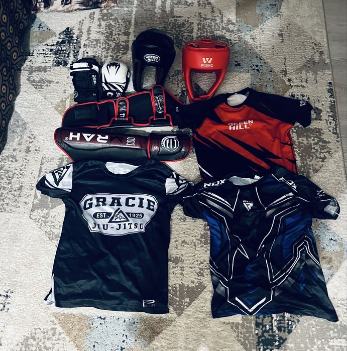 Шлема, Футы, Перчатки, Футболки для Мма